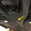 Inkedcenter rear jack point (between seat belt bolts)_LI 2