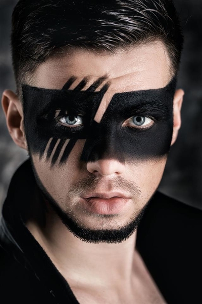 640-672831434-fantasy-art-makeup-man