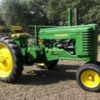 John Deere b